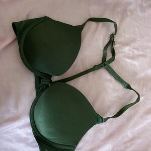 womens 32B green bra with wires